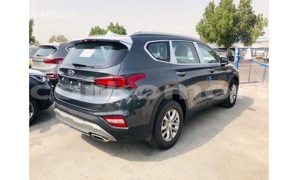 Acheter Import Voiture Hyundai Santa Fe Vert à Import - Dubai, Grande Comore Acheter Import Voiture Hyundai Santa Fe Vert à Import - Dubai, Grande Comore