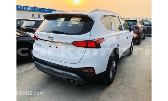 Acheter Import Voiture Hyundai Santa Fe Blanc à Import - Dubai, Grande Comore Acheter Import Voiture Hyundai Santa Fe Blanc à Import - Dubai, Grande Comore
