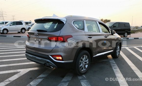 Acheter Import Voiture Hyundai Santa Fe Marron à Import - Dubai, Grande Comore Acheter Import Voiture Hyundai Santa Fe Marron à Import - Dubai, Grande Comore