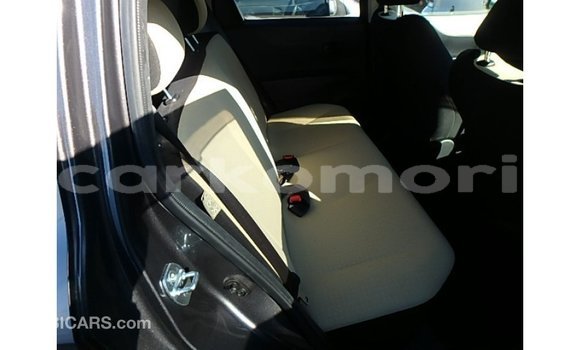 Acheter Import Voiture Toyota Vitz Autre à Import - Dubai, Grande Comore Acheter Import Voiture Toyota Vitz Autre à Import - Dubai, Grande Comore