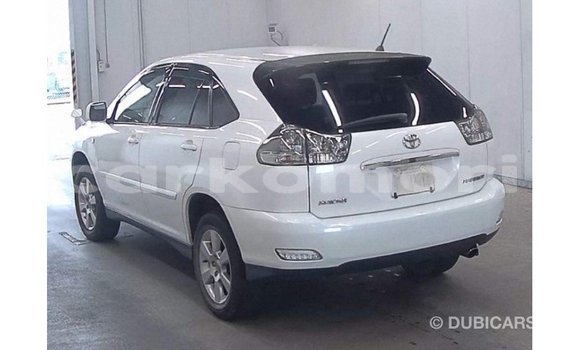 Acheter Import Voiture Toyota Harrier Blanc à Import - Dubai, Grande Comore Acheter Import Voiture Toyota Harrier Blanc à Import - Dubai, Grande Comore