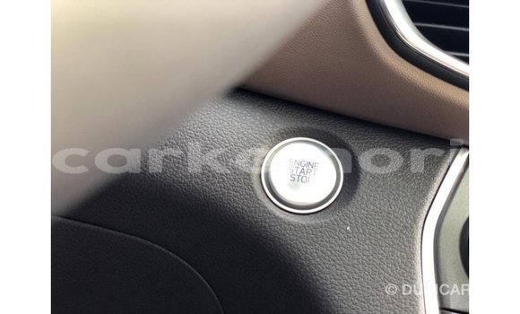 Acheter Import Voiture Hyundai Santa Fe Rouge à Import - Dubai, Grande Comore Acheter Import Voiture Hyundai Santa Fe Rouge à Import - Dubai, Grande Comore