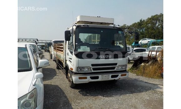 Acheter Import Utilitaire Isuzu FTR 850 Blanc à Import - Dubai, Grande Comore Acheter Import Utilitaire Isuzu FTR 850 Blanc à Import - Dubai, Grande Comore