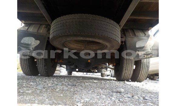 Acheter Import Utilitaire Isuzu FTR 850 Blanc à Import - Dubai, Grande Comore Acheter Import Utilitaire Isuzu FTR 850 Blanc à Import - Dubai, Grande Comore