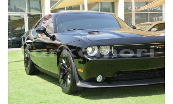 Acheter Import Voiture Dodge Challenger Noir à Import - Dubai, Grande Comore Acheter Import Voiture Dodge Challenger Noir à Import - Dubai, Grande Comore
