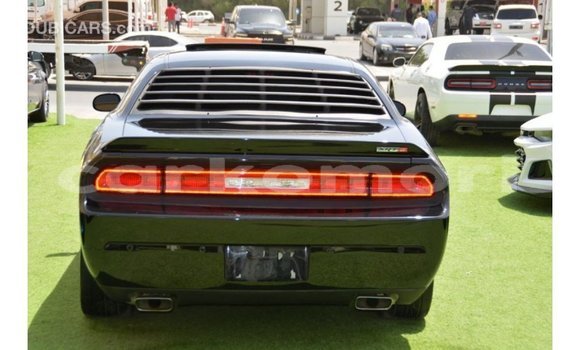 Acheter Import Voiture Dodge Challenger Noir à Import - Dubai, Grande Comore Acheter Import Voiture Dodge Challenger Noir à Import - Dubai, Grande Comore