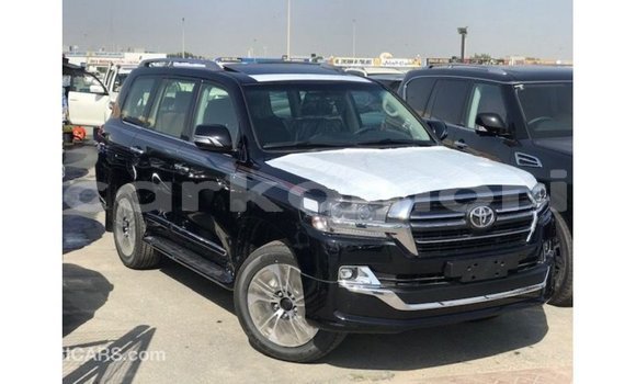 Buy Import Toyota Land Cruiser Black Car in Import - Dubai in Great Comore Buy Import Toyota Land Cruiser Black Car in Import - Dubai in Great Comore
