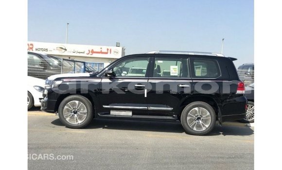 Buy Import Toyota Land Cruiser Black Car in Import - Dubai in Great Comore Buy Import Toyota Land Cruiser Black Car in Import - Dubai in Great Comore