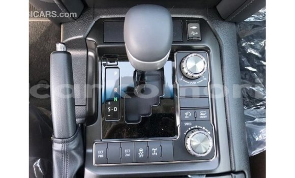 Buy Import Toyota Land Cruiser Black Car in Import - Dubai in Great Comore Buy Import Toyota Land Cruiser Black Car in Import - Dubai in Great Comore