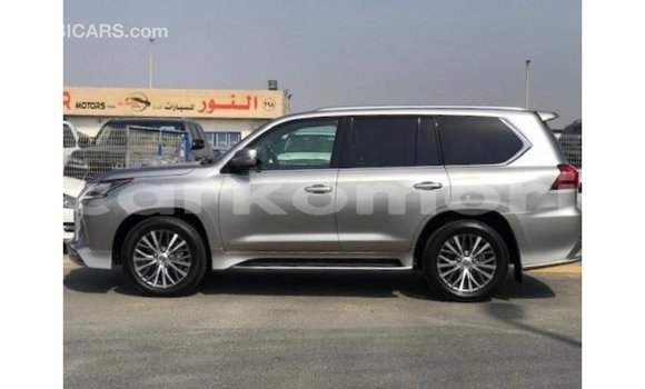 Acheter Import Voiture Lexus LX Autre à Import - Dubai, Grande Comore Acheter Import Voiture Lexus LX Autre à Import - Dubai, Grande Comore