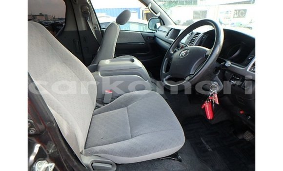 Acheter Import Voiture Toyota Hiace Autre à Import - Dubai, Grande Comore Acheter Import Voiture Toyota Hiace Autre à Import - Dubai, Grande Comore