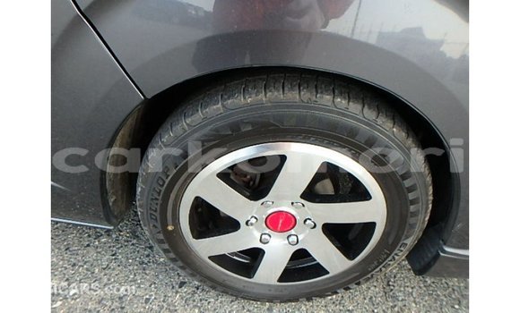 Acheter Import Voiture Toyota Hiace Autre à Import - Dubai, Grande Comore Acheter Import Voiture Toyota Hiace Autre à Import - Dubai, Grande Comore