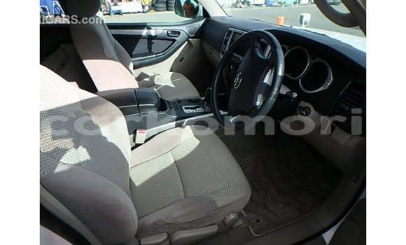 Acheter Import Voiture Toyota Hilux Blanc à Import - Dubai, Grande Comore Acheter Import Voiture Toyota Hilux Blanc à Import - Dubai, Grande Comore