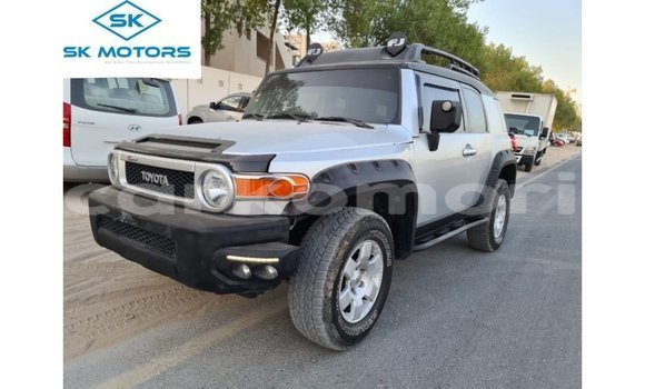 Acheter Import Voiture Toyota FJ Cruiser Autre à Import - Dubai, Grande Comore