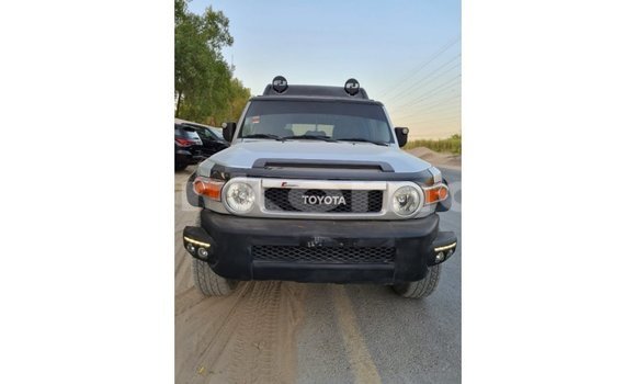 Acheter Import Voiture Toyota FJ Cruiser Autre à Import - Dubai, Grande Comore Acheter Import Voiture Toyota FJ Cruiser Autre à Import - Dubai, Grande Comore