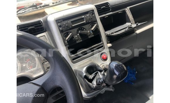 Acheter Import Voiture Mitsubishi i Blanc à Import - Dubai, Grande Comore Acheter Import Voiture Mitsubishi i Blanc à Import - Dubai, Grande Comore