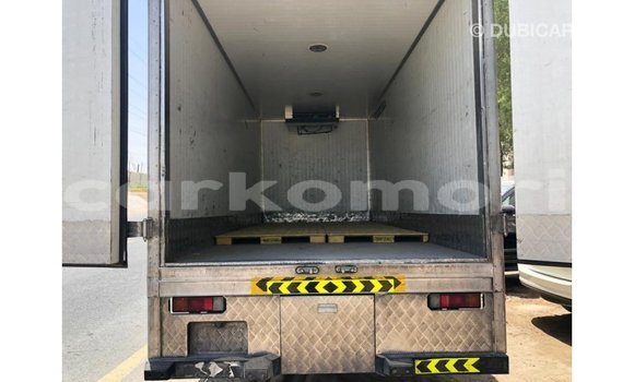 Acheter Import Voiture Mitsubishi i Blanc à Import - Dubai, Grande Comore Acheter Import Voiture Mitsubishi i Blanc à Import - Dubai, Grande Comore