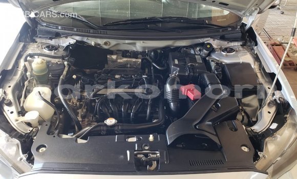 Acheter Import Voiture Mitsubishi Lancer Autre à Import - Dubai, Grande Comore Acheter Import Voiture Mitsubishi Lancer Autre à Import - Dubai, Grande Comore