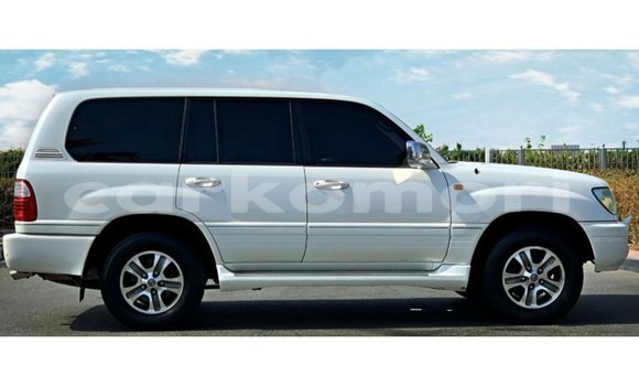 Buy Import Lexus LX White Car in Import - Dubai in Great Comore Buy Import Lexus LX White Car in Import - Dubai in Great Comore