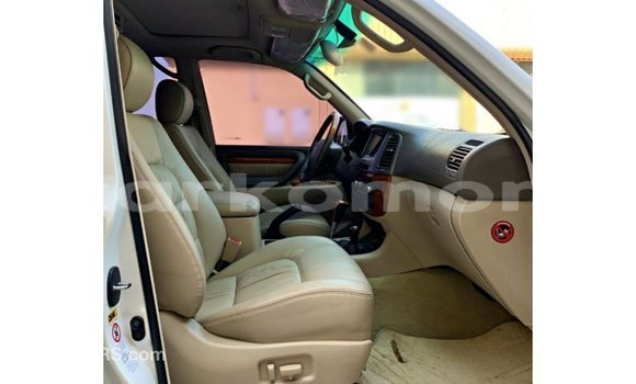 Buy Import Lexus LX White Car in Import - Dubai in Great Comore Buy Import Lexus LX White Car in Import - Dubai in Great Comore