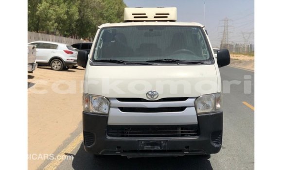Buy Import Toyota Hiace White Car in Import - Dubai in Great Comore Buy Import Toyota Hiace White Car in Import - Dubai in Great Comore