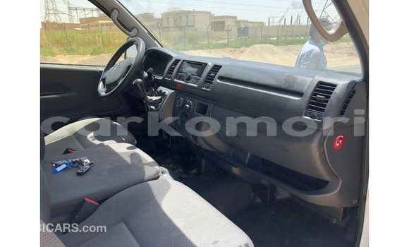 Buy Import Toyota Hiace White Car in Import - Dubai in Great Comore Buy Import Toyota Hiace White Car in Import - Dubai in Great Comore