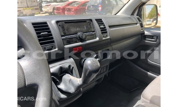 Buy Import Toyota Hiace White Car in Import - Dubai in Great Comore Buy Import Toyota Hiace White Car in Import - Dubai in Great Comore