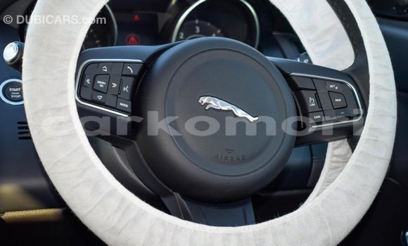 Acheter Import Voiture Jaguar E-Pace Rouge à Import - Dubai, Grande Comore Acheter Import Voiture Jaguar E-Pace Rouge à Import - Dubai, Grande Comore