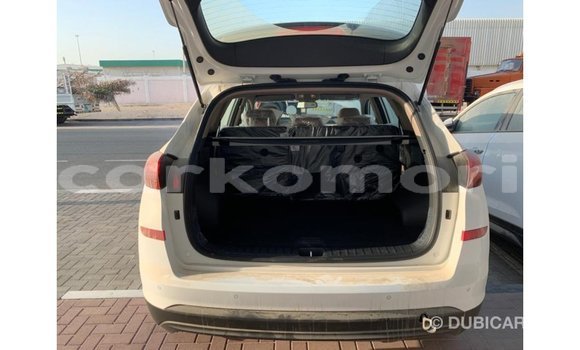 Acheter Import Voiture Hyundai Tucson Blanc à Import - Dubai, Grande Comore Acheter Import Voiture Hyundai Tucson Blanc à Import - Dubai, Grande Comore