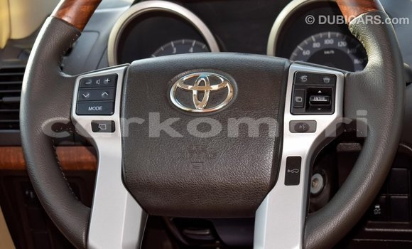 Acheter Import Voiture Toyota Prado Blanc à Import - Dubai, Grande Comore Acheter Import Voiture Toyota Prado Blanc à Import - Dubai, Grande Comore