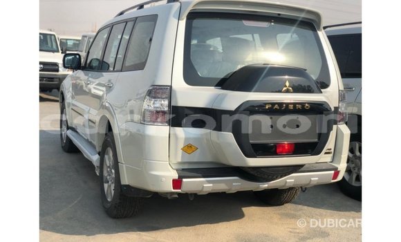 Buy Import Mitsubishi Pajero Black Car in Import - Dubai in Great Comore Buy Import Mitsubishi Pajero Black Car in Import - Dubai in Great Comore