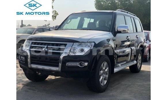 Acheter Import Voiture Mitsubishi Pajero Noir à Import - Dubai, Grande Comore