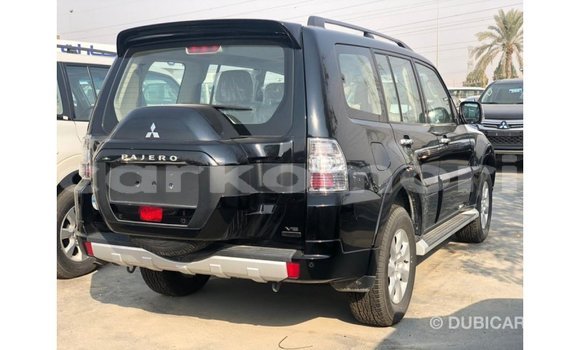 Acheter Import Voiture Mitsubishi Pajero Noir à Import - Dubai, Grande Comore Acheter Import Voiture Mitsubishi Pajero Noir à Import - Dubai, Grande Comore