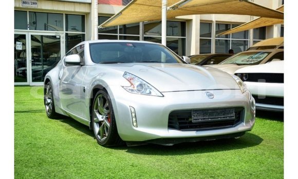 Acheter Import Voiture Nissan 370Z Autre à Import - Dubai, Grande Comore