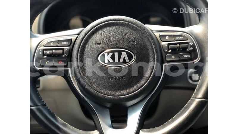 Big with watermark kia sportage great comore import dubai 3757
