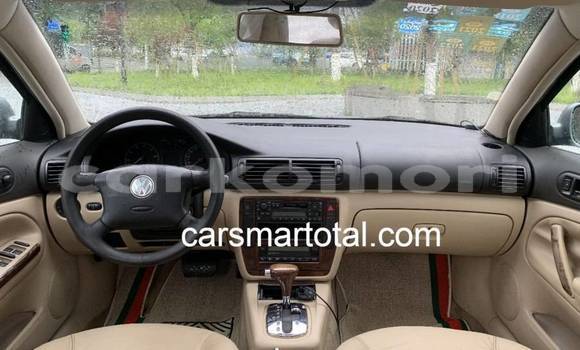 Acheter Occasion Voiture Volkswagen Passat Gris à Moroni, Grande Comore Acheter Occasion Voiture Volkswagen Passat Gris à Moroni, Grande Comore