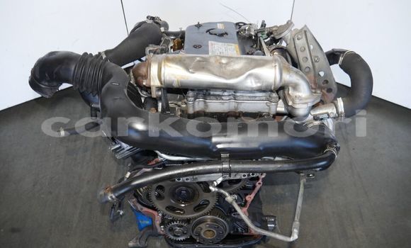 Acheter ISUZU NPR 5.2L TURBO à Moroni, Grande Comore Acheter ISUZU NPR 5.2L TURBO à Moroni, Grande Comore