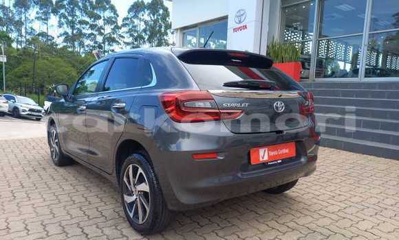 Acheter Occasion Voiture Toyota Starlet Bleu à Moroni, Grande Comore Acheter Occasion Voiture Toyota Starlet Bleu à Moroni, Grande Comore