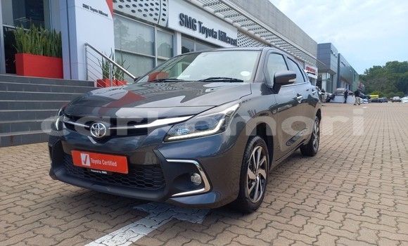 Acheter Occasion Voiture Toyota Starlet Bleu à Moroni, Grande Comore Acheter Occasion Voiture Toyota Starlet Bleu à Moroni, Grande Comore