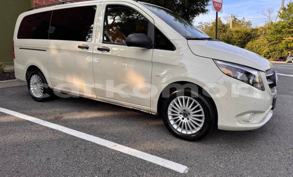 Acheter Occasion Voiture Mercedes-Benz Vito Blanc à Moroni, Grande Comore
