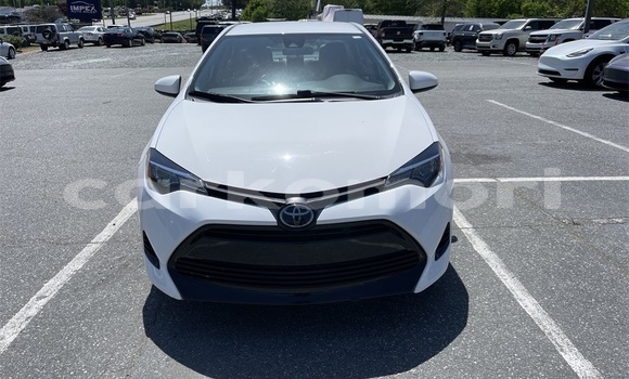 Buy Used Toyota Corolla White Car in Import - Dubai in Great Comore Buy Used Toyota Corolla White Car in Import - Dubai in Great Comore