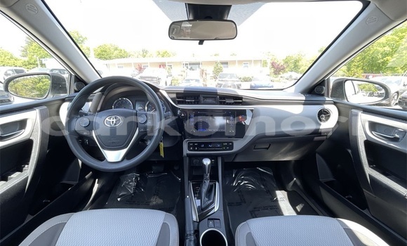 Buy Used Toyota Corolla White Car in Import - Dubai in Great Comore Buy Used Toyota Corolla White Car in Import - Dubai in Great Comore