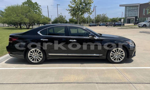 Acheter Occasion Voiture Lexus LS Bleu à Moroni, Grande Comore Acheter Occasion Voiture Lexus LS Bleu à Moroni, Grande Comore