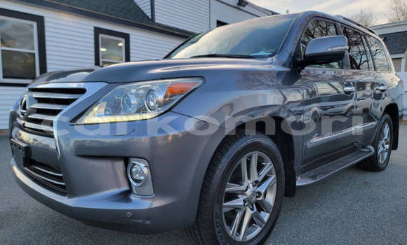 Acheter Occasion Voiture Lexus LX 570 Gris à Moroni, Grande Comore Acheter Occasion Voiture Lexus LX 570 Gris à Moroni, Grande Comore