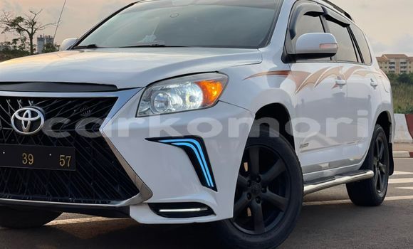 Acheter Occasion Voiture Toyota RAV4 Blanc à Moroni, Grande Comore Acheter Occasion Voiture Toyota RAV4 Blanc à Moroni, Grande Comore