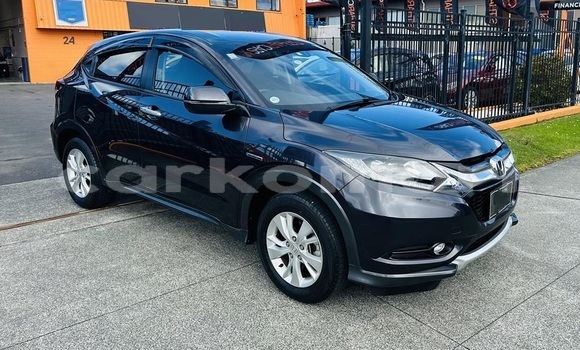 Acheter Occasion Voiture Honda Vezel Noir à Moroni, Grande Comore