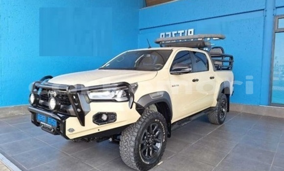 Acheter Occasion Voiture Toyota Hilux Beige à Moroni, Grande Comore