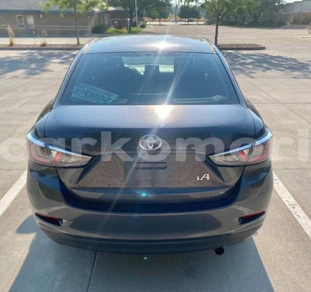 Big with watermark toyota yaris grande comore moroni 3970