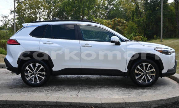 Acheter Occasion Voiture Toyota Corolla Cross Blanc à Moroni, Grande Comore Acheter Occasion Voiture Toyota Corolla Cross Blanc à Moroni, Grande Comore