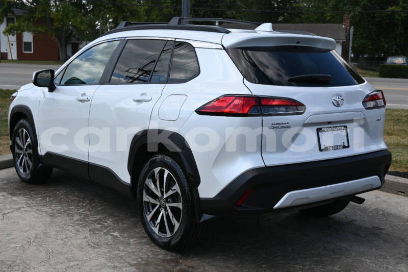 Big with watermark toyota corolla cross grande comore moroni 3971